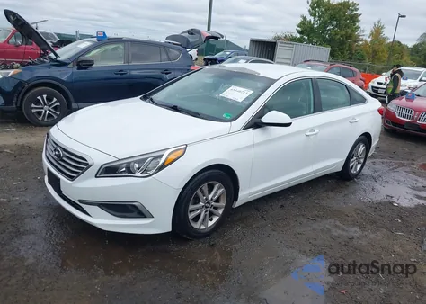2017 Hyundai Sonata z USA, uszkodzony, nr VIN 5NPE24AF4HH541304